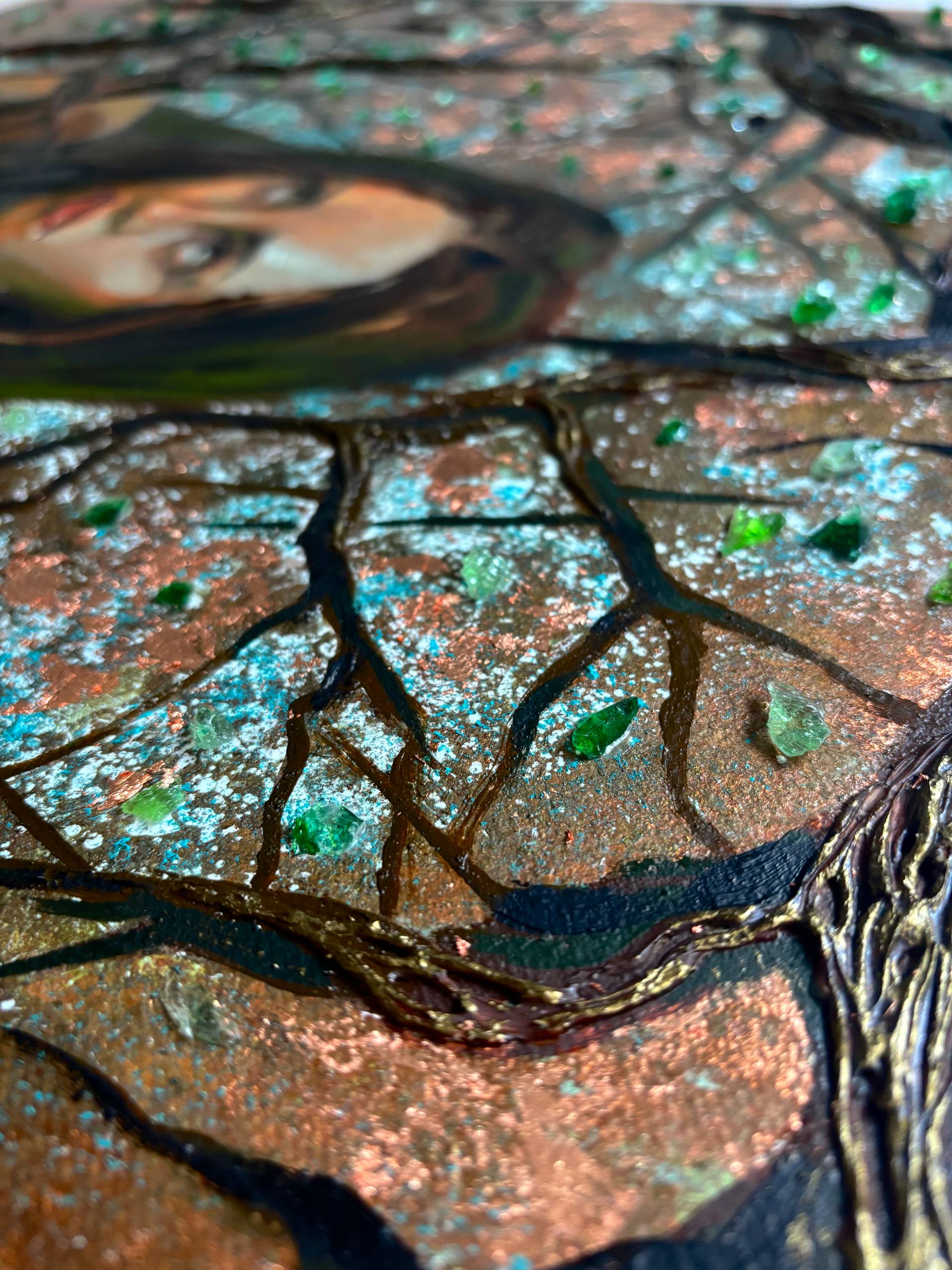 Fear, detail image 5, canvas, oil, texture paste, glass chips, gold leaf, 50×50 cm, original work by YUNA / Yuliana Popova.